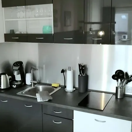 Moderne Wohlfuehloase Zentral In Seenaehe - Pillow Menu, 2 Stk 55