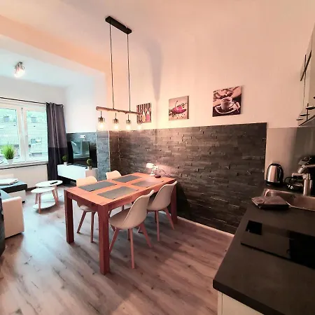 Moderne Wohlfuehloase Zentral In Seenaehe - Pillow Menu, 2 Stk 55