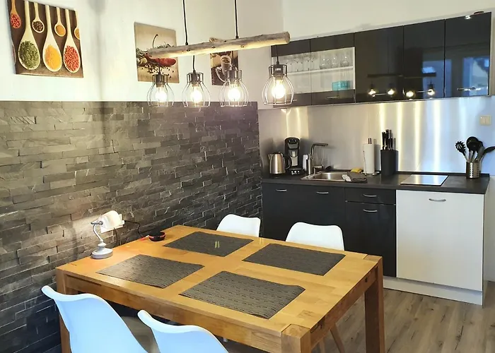 Moderne Wohlfuehloase Zentral In Seenaehe - Pillow Menu, 2 Stk 55